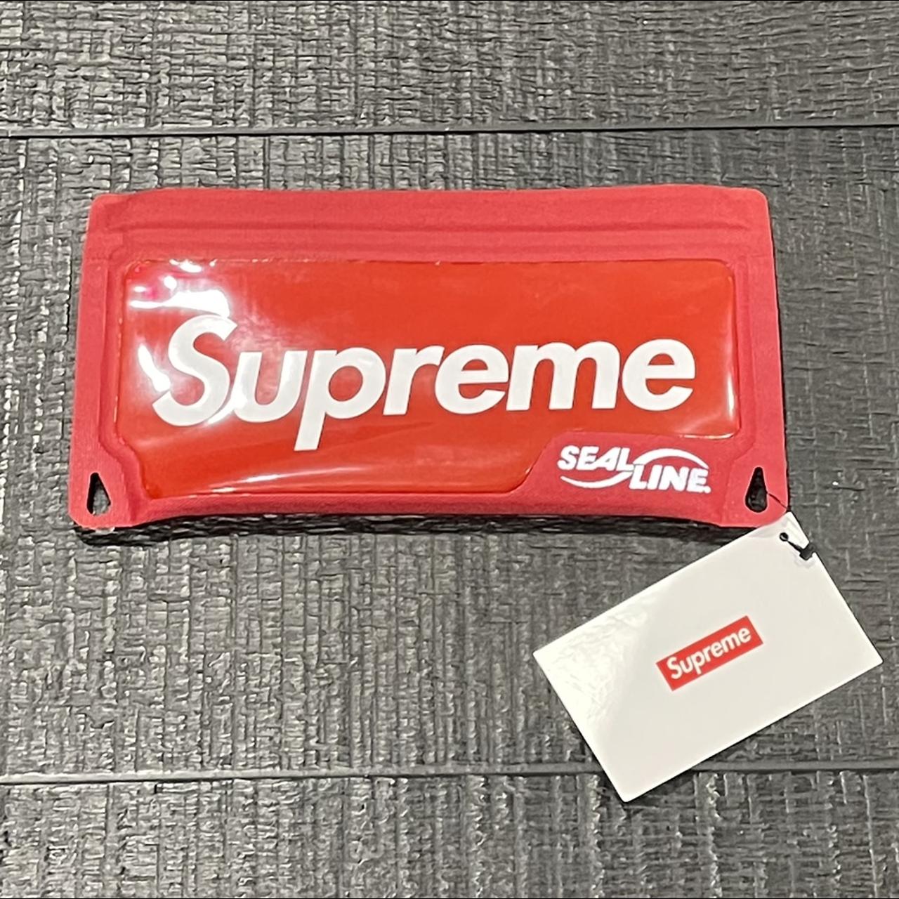 Supreme Men's Red and White Bag | Depop