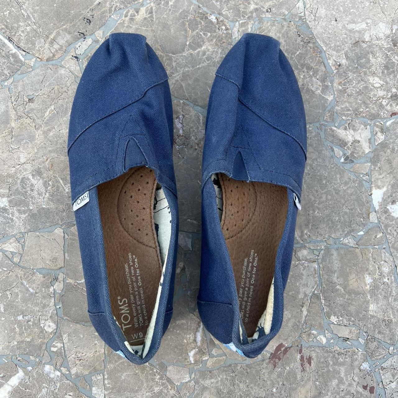 toms navy sandals