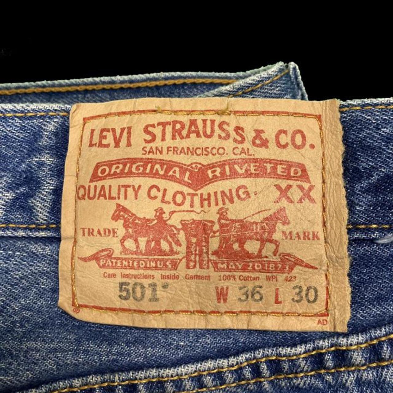 Levis 501 very good condition worn 3 times... - Depop