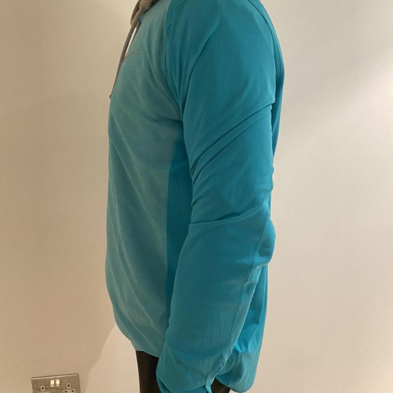 mens teal nike shirt