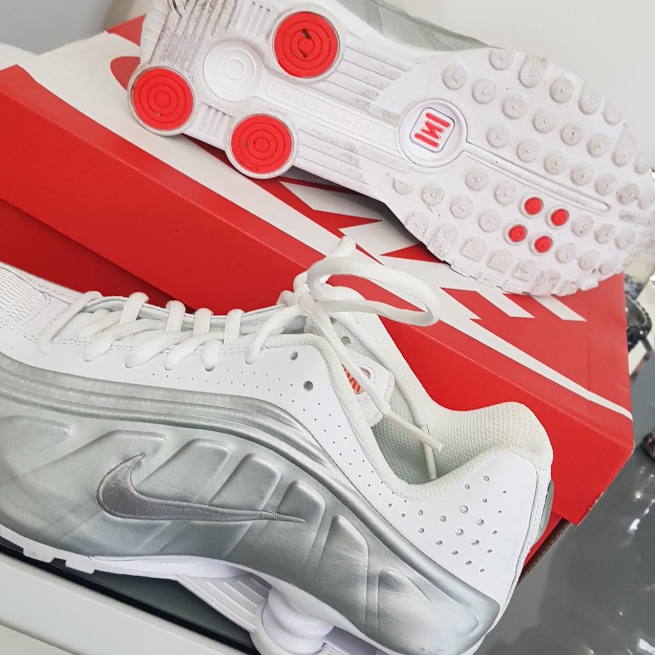 nike shox white orange