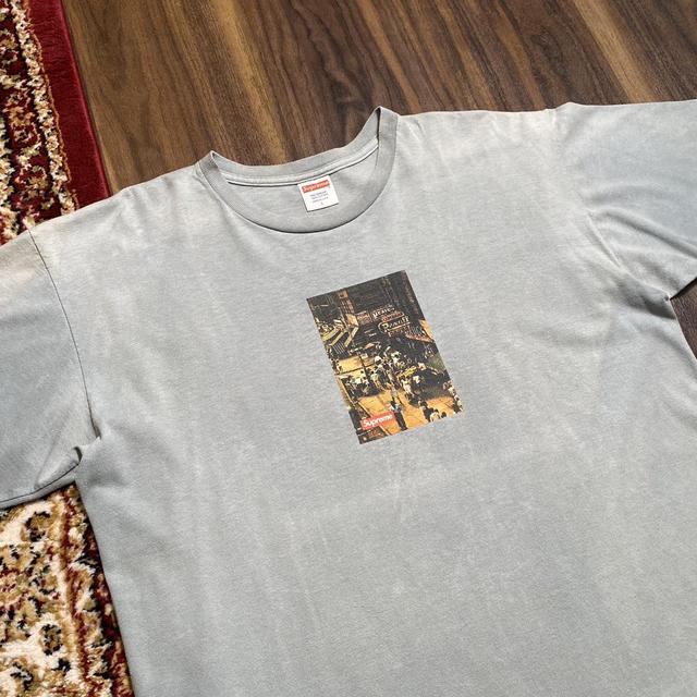 supreme street scene tee