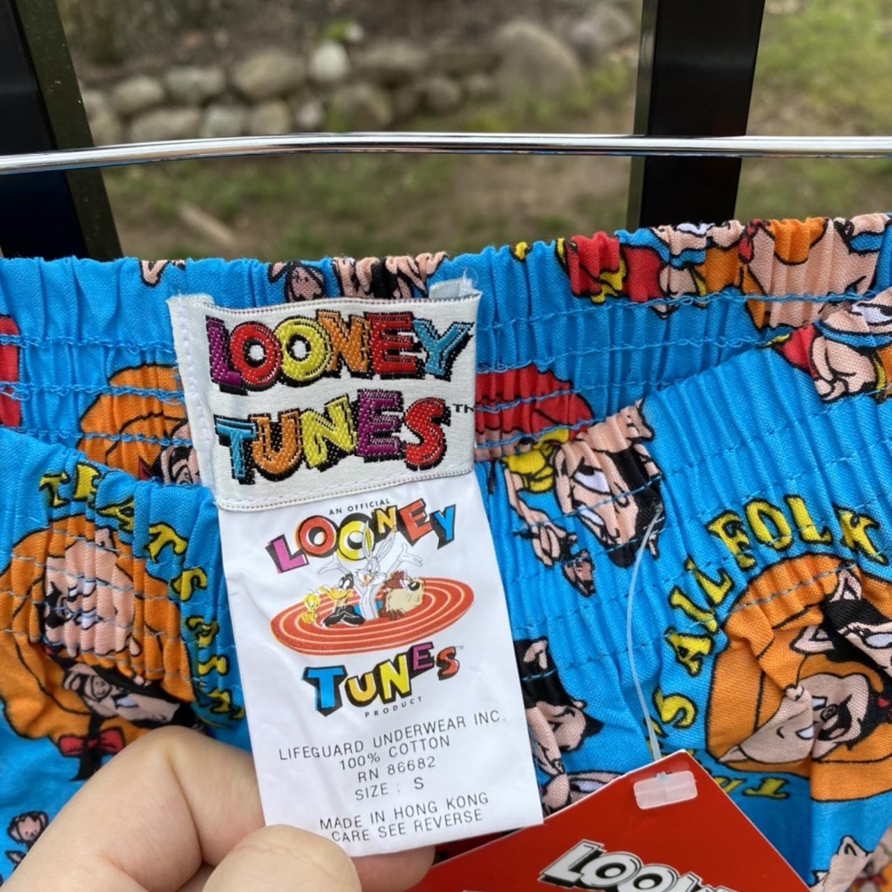 looney tunes nike shorts
