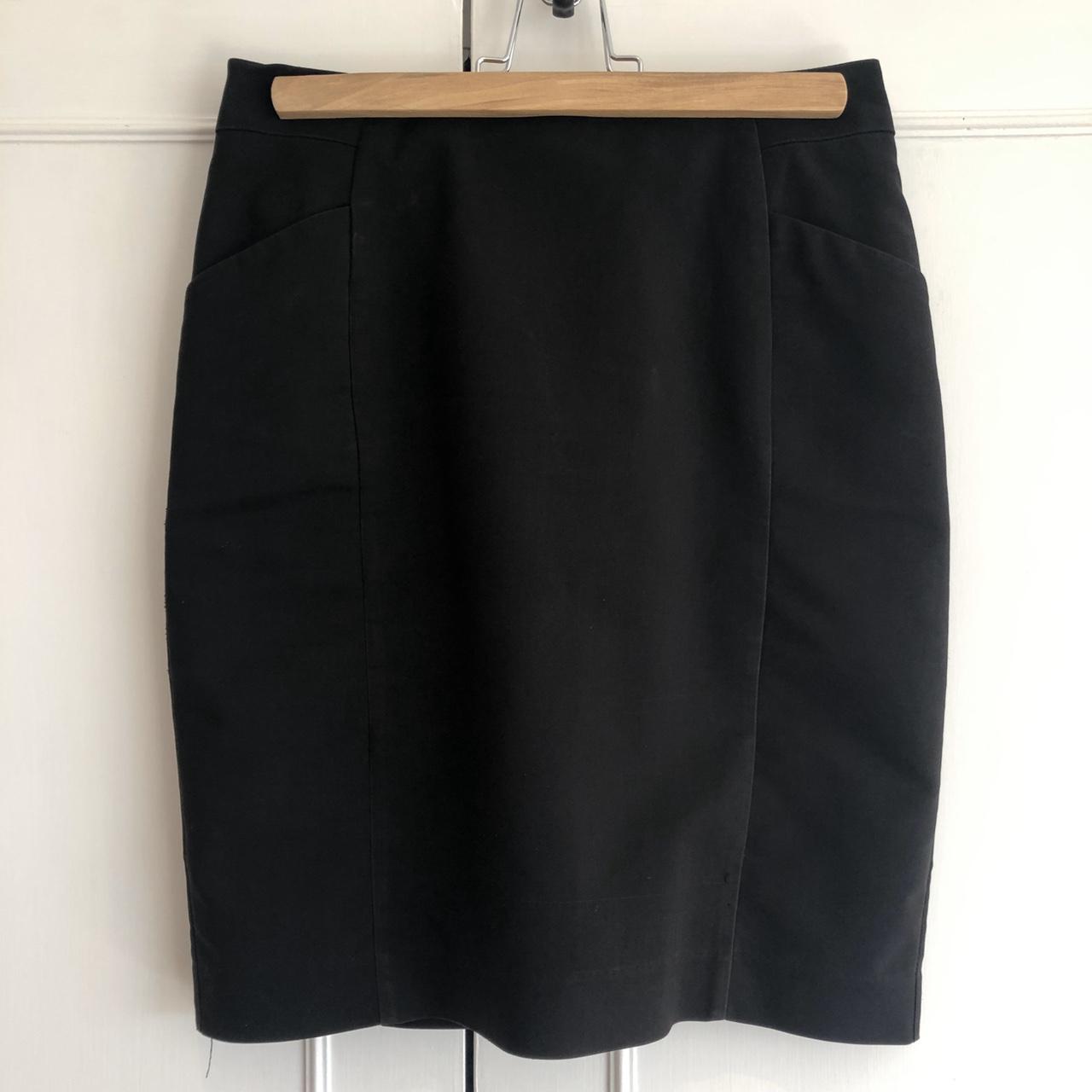 H&M fitted black skirt // UK S // Perfect for work... - Depop