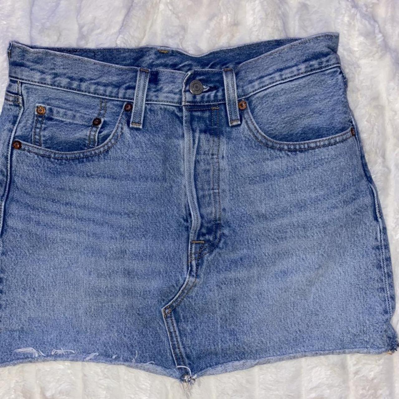 VINTAGE AUTHENTIC LEVI DENIM SKIRT🥰 I loveee this... - Depop