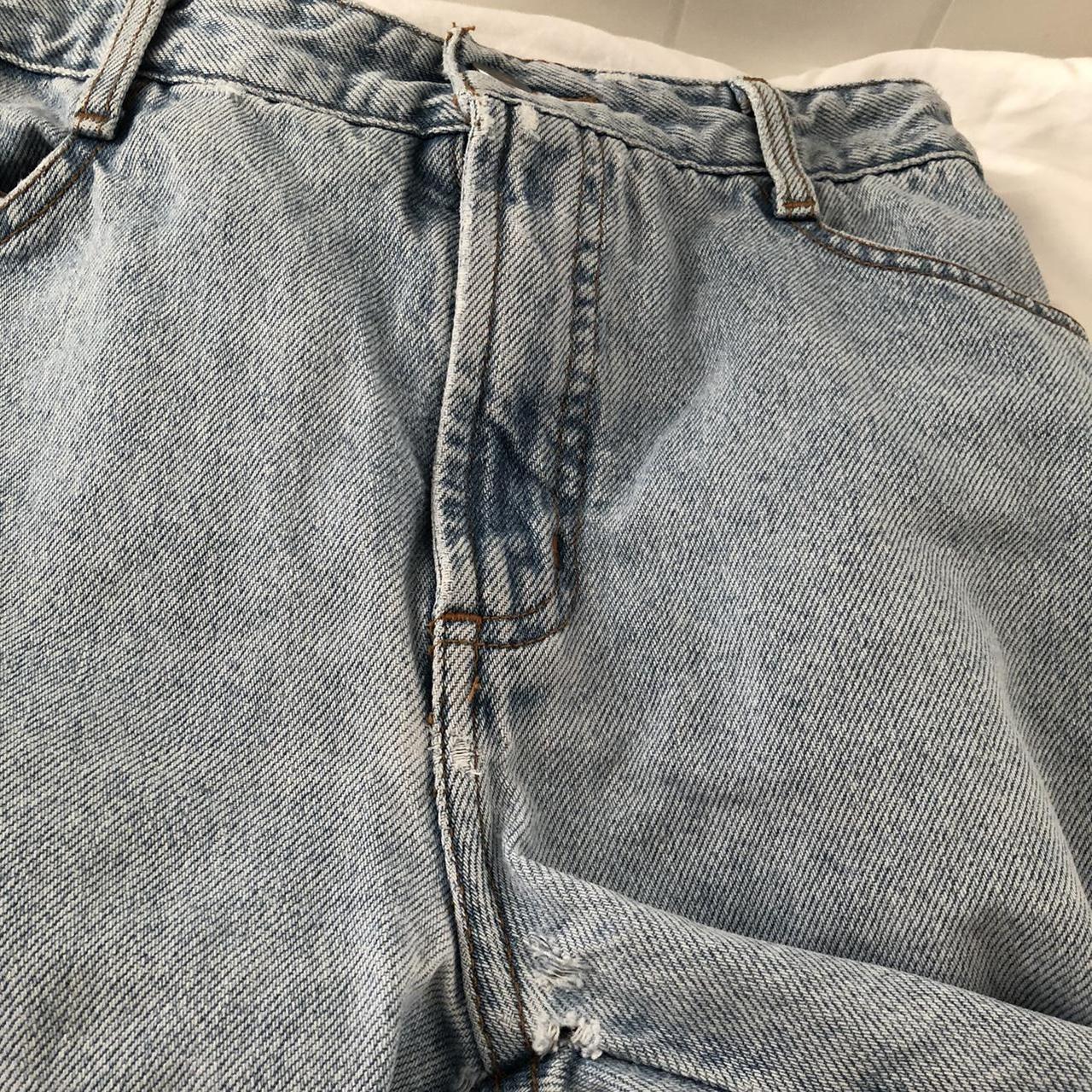 BONGO JEANS ~ 90s jeans. see wear in pics. send... - Depop