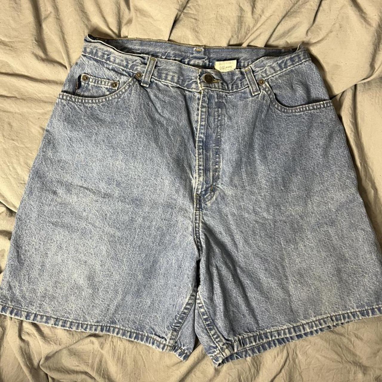 item listed by alicia23__l