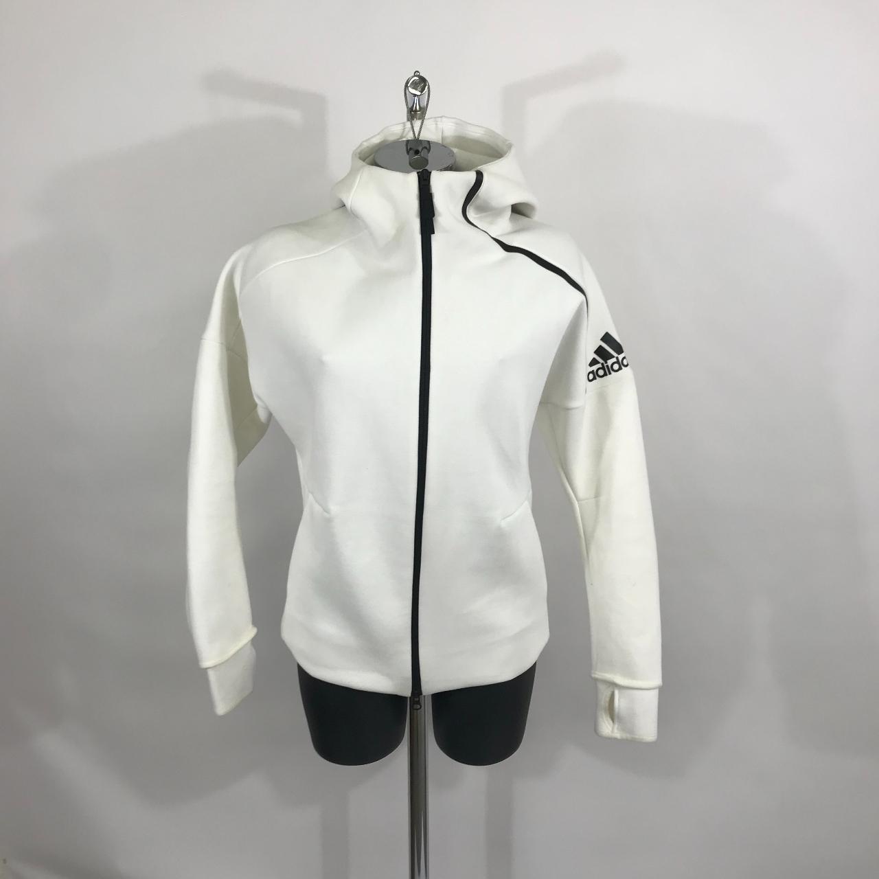 thumb hole jacket adidas