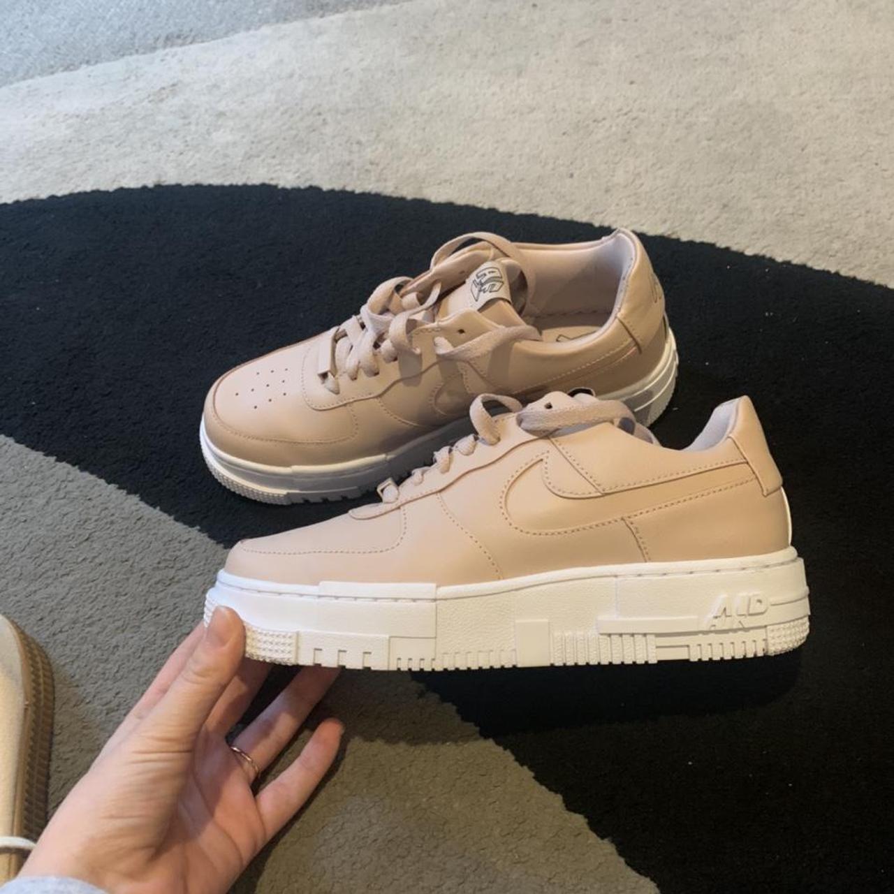 nike air force 1 pixel 38.5