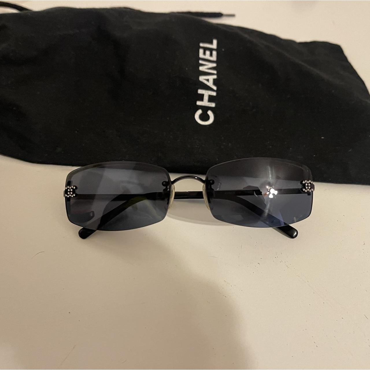 Chanel Women's Black Sunglasses Depop