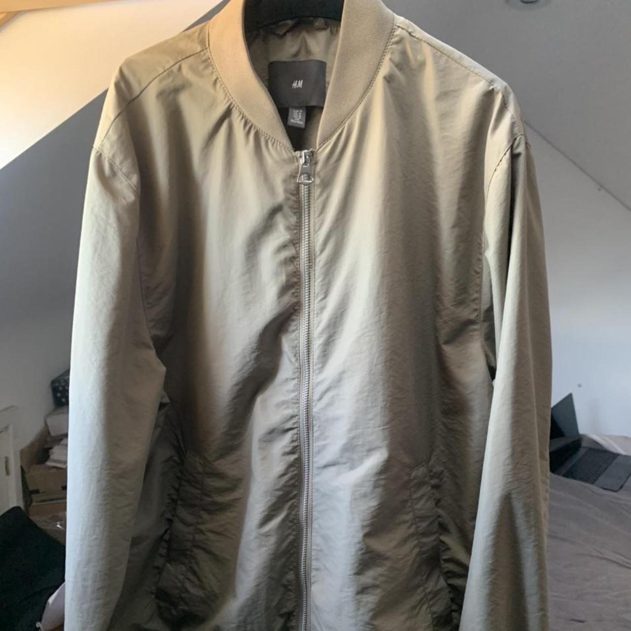 H&M Cream Bomber Jacket Size Medium Brand New... Depop