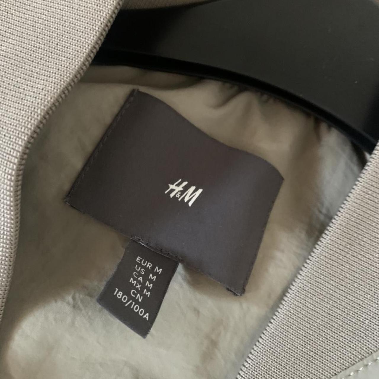 H&M Cream Bomber Jacket Size Medium Brand New... Depop