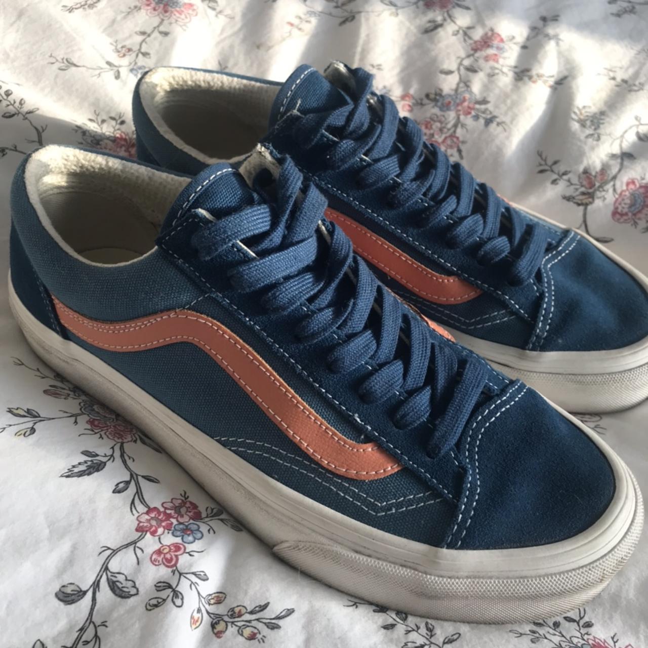 Vans old skool deals orange and blue