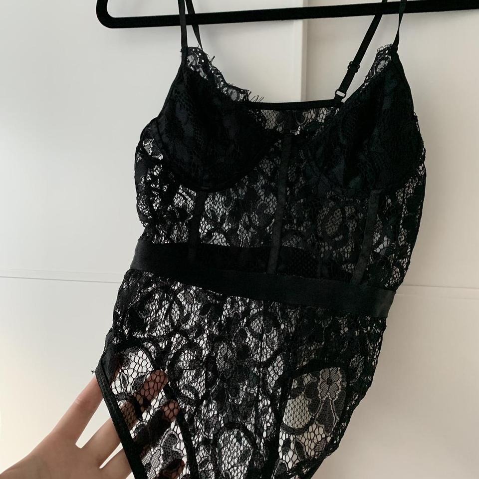 Absolutely stunning black lace bodysuit 🖤 3 pop ups - Depop