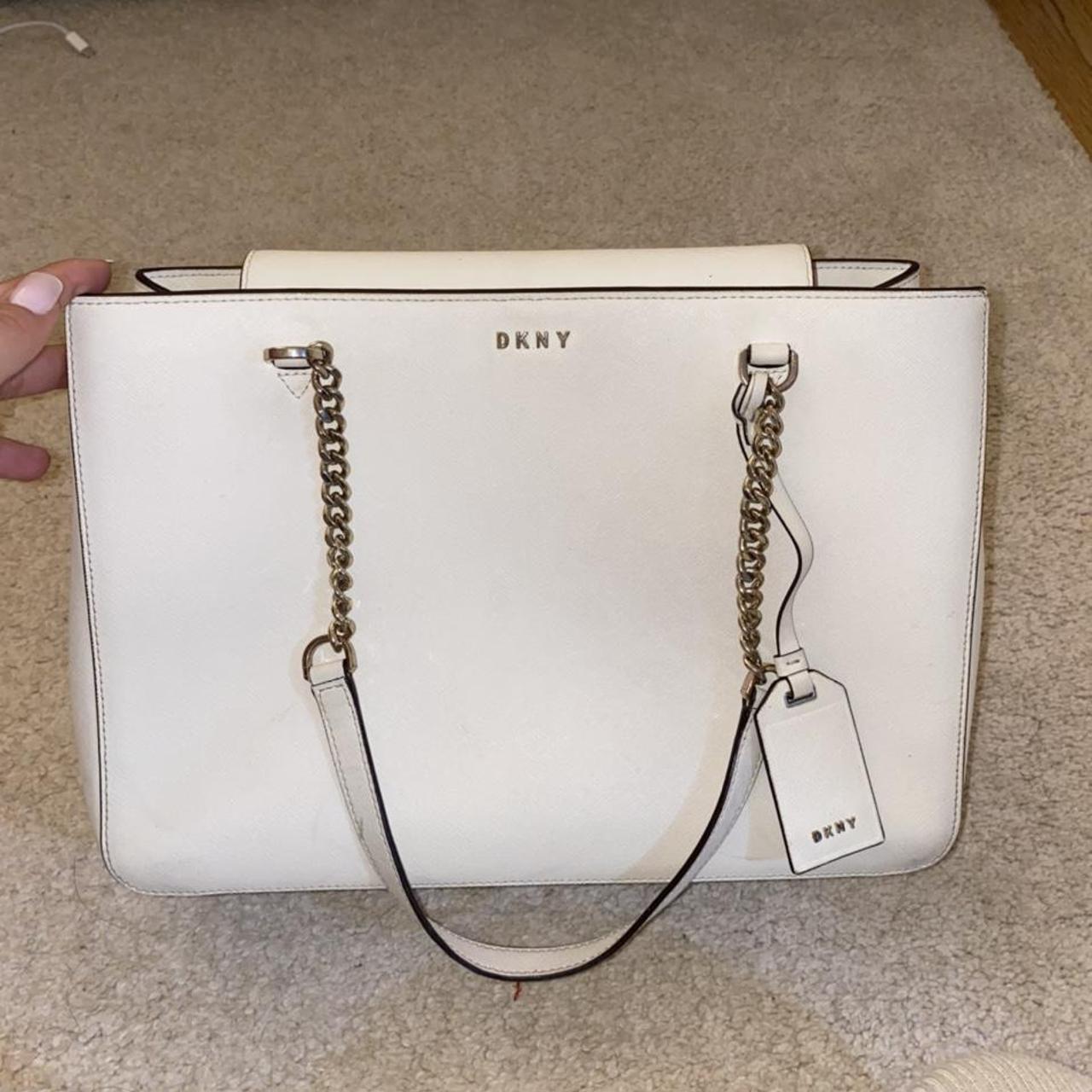 Dkny chain outlet item sutton