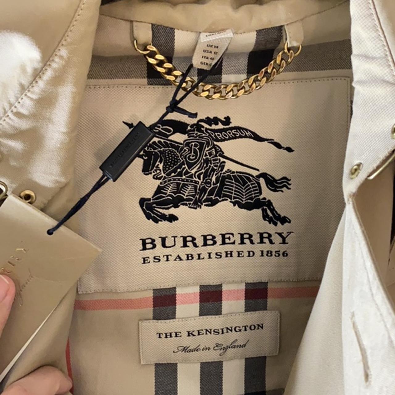 NWT BURBERRY The Long Kensington Heritage Trench... - Depop
