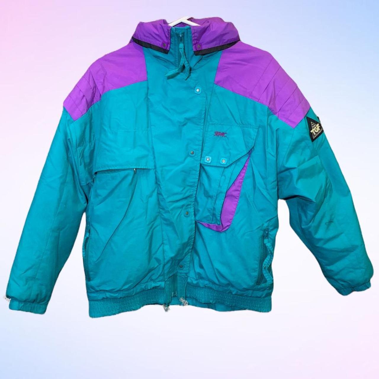 SERAC vintage ski jacket SIZE 8, model is 5’0”