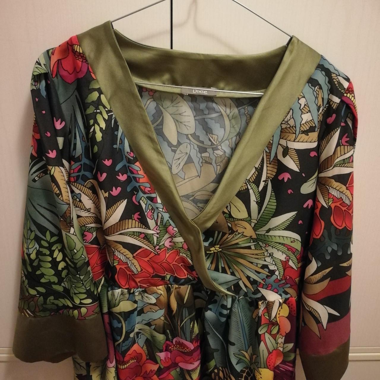 Maglia kimono Dixie, super colorata e super bella.Ho... - Depop