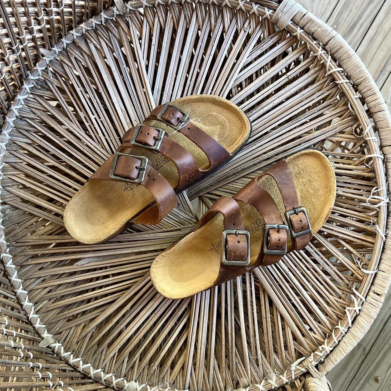 eastland sandals