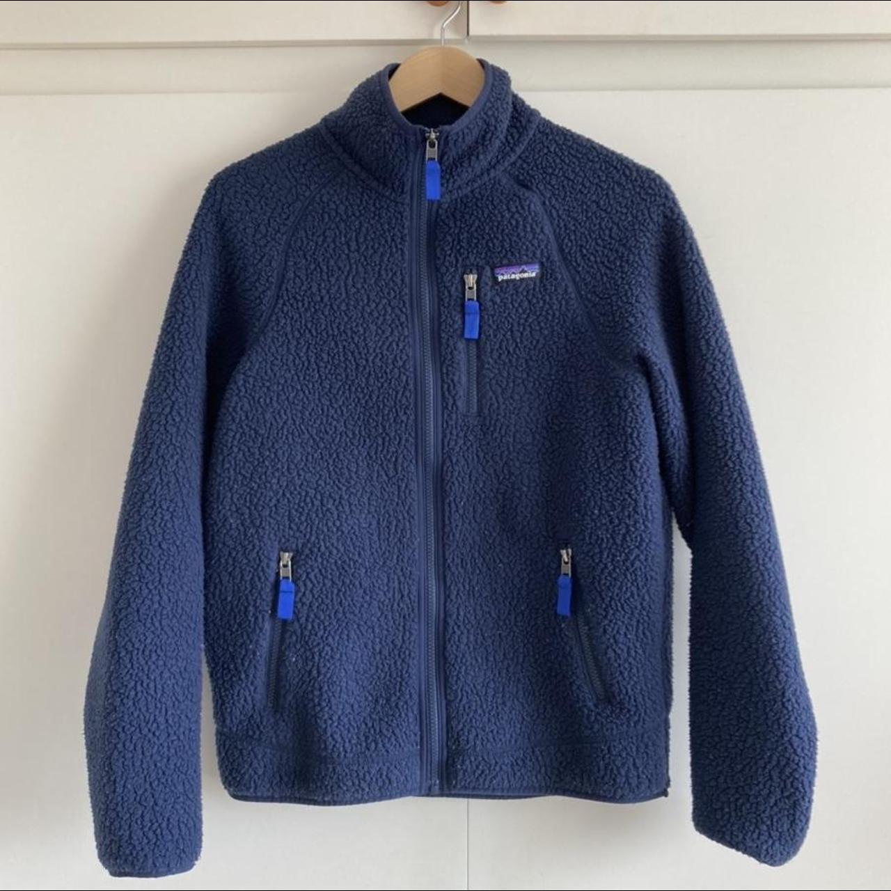 Patagonia retro pile fleece in navy, size small.... - Depop