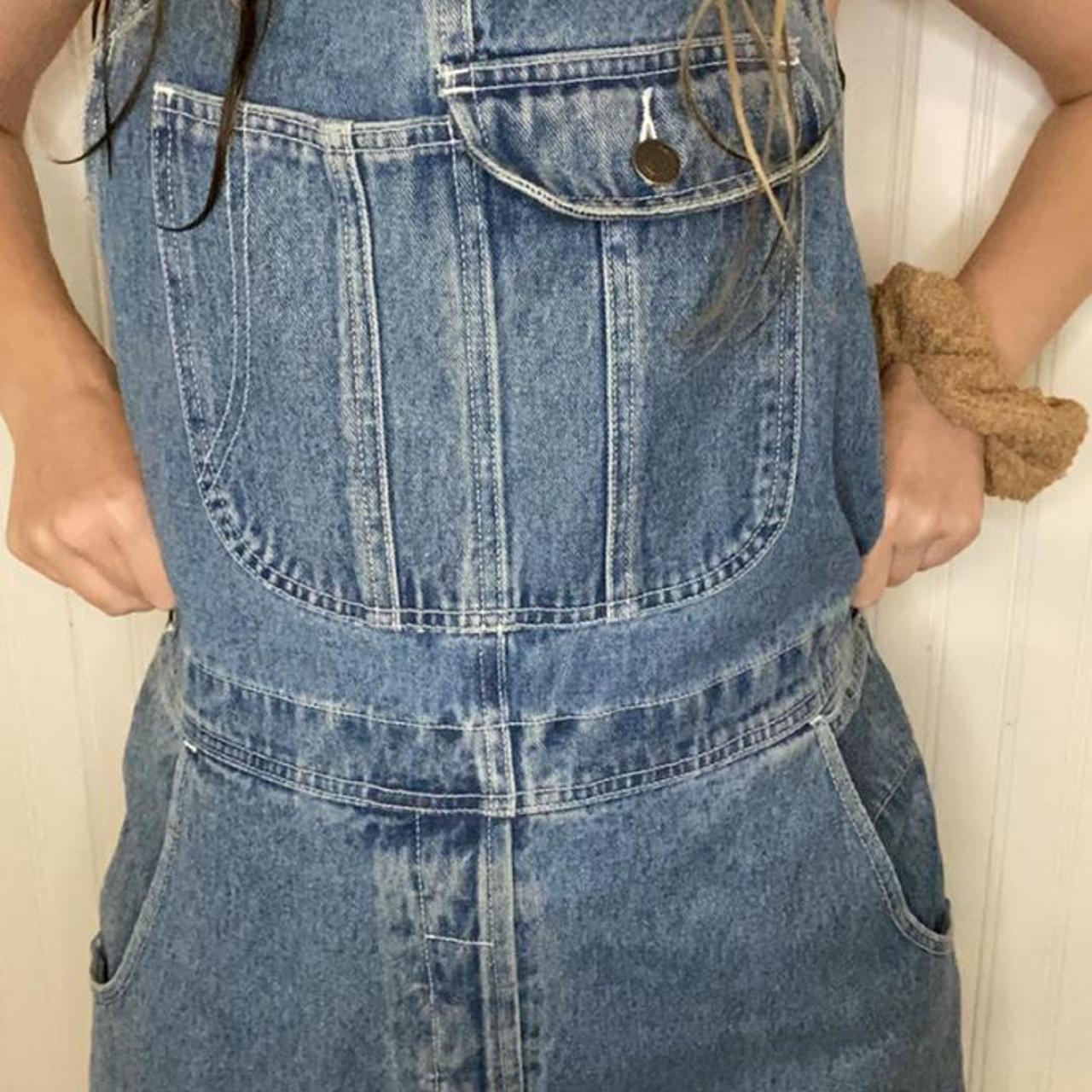 Vintage Old Navy overalls Size M holding to see fit.... - Depop