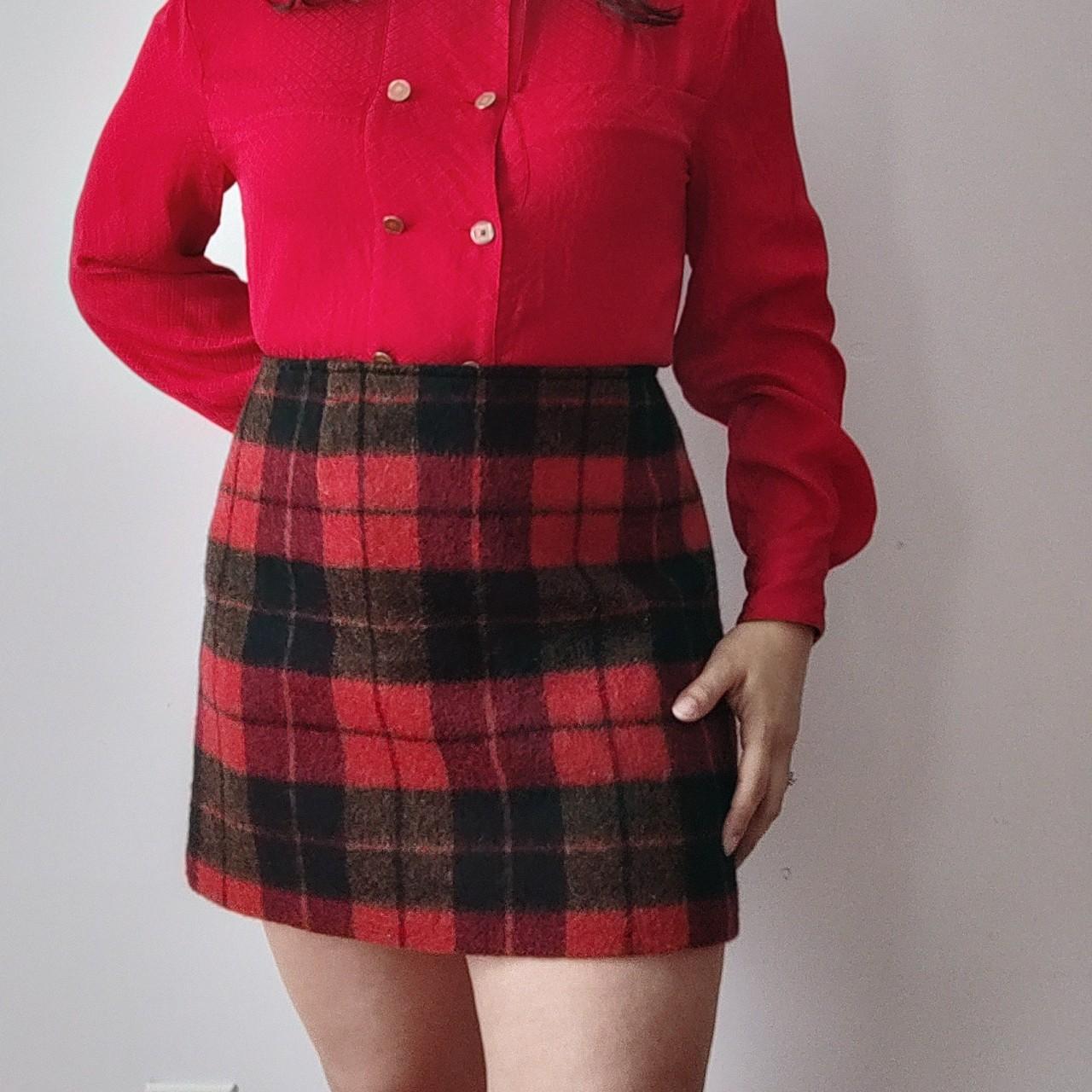 Guess on sale red skirt