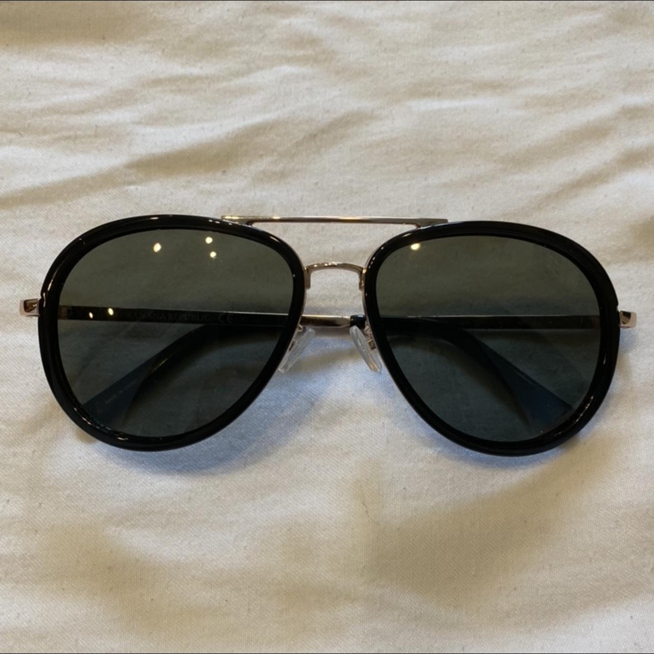 BANANA REPUBLIC Aviator Sunglasses. Black & Gold.... - Depop