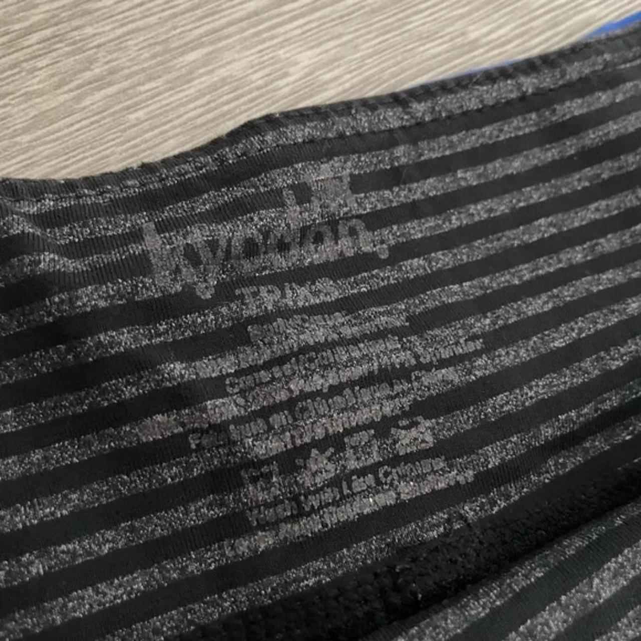 Kyodan Striped Athletic Leggings ✄INFORMATION: Size - Depop