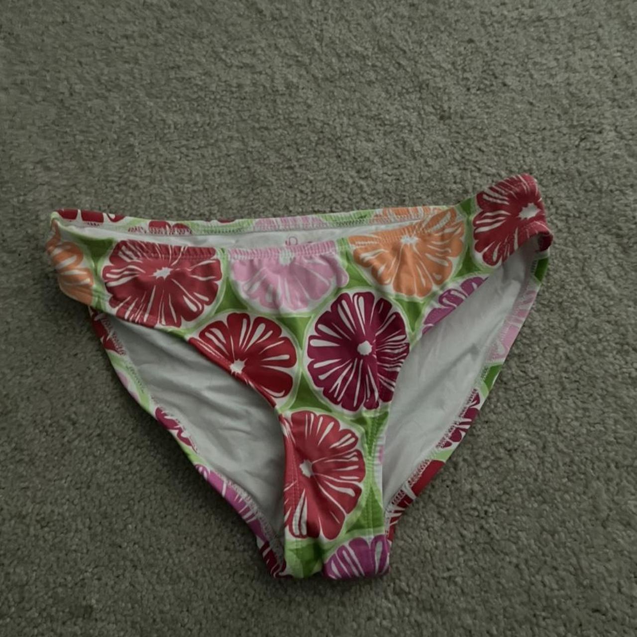 Lilly Pulitzer Swim Bottoms -size: 6 - Depop