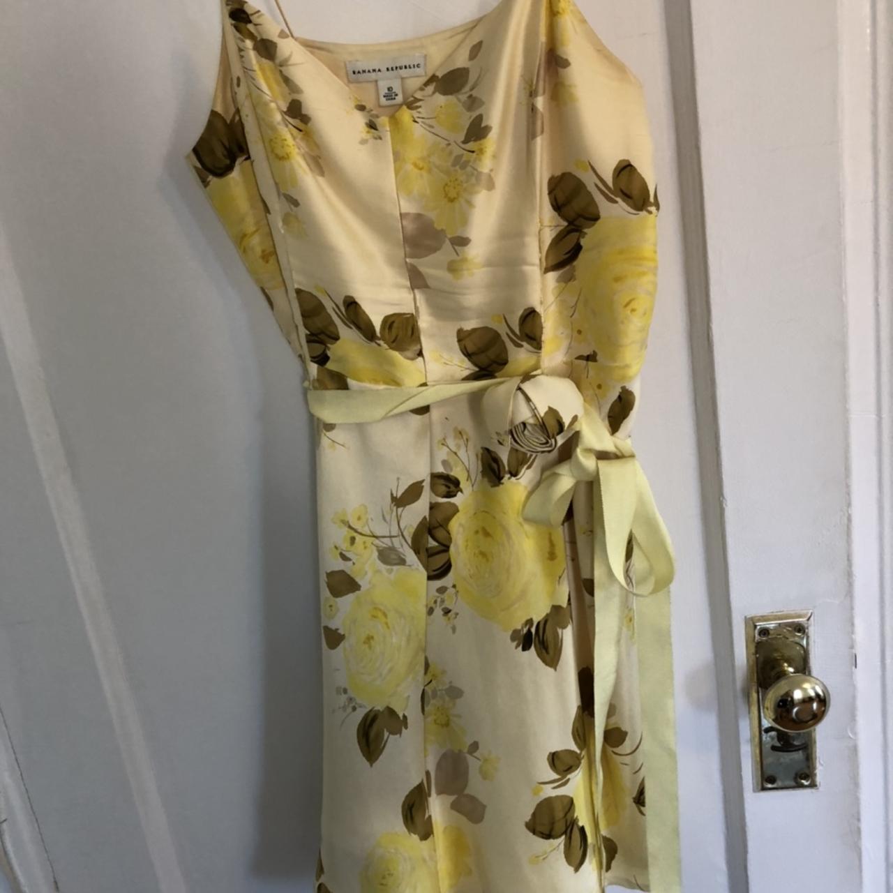 Absolutely Gorgeous Silk Flowy Dress With 90s Skinny - Depop