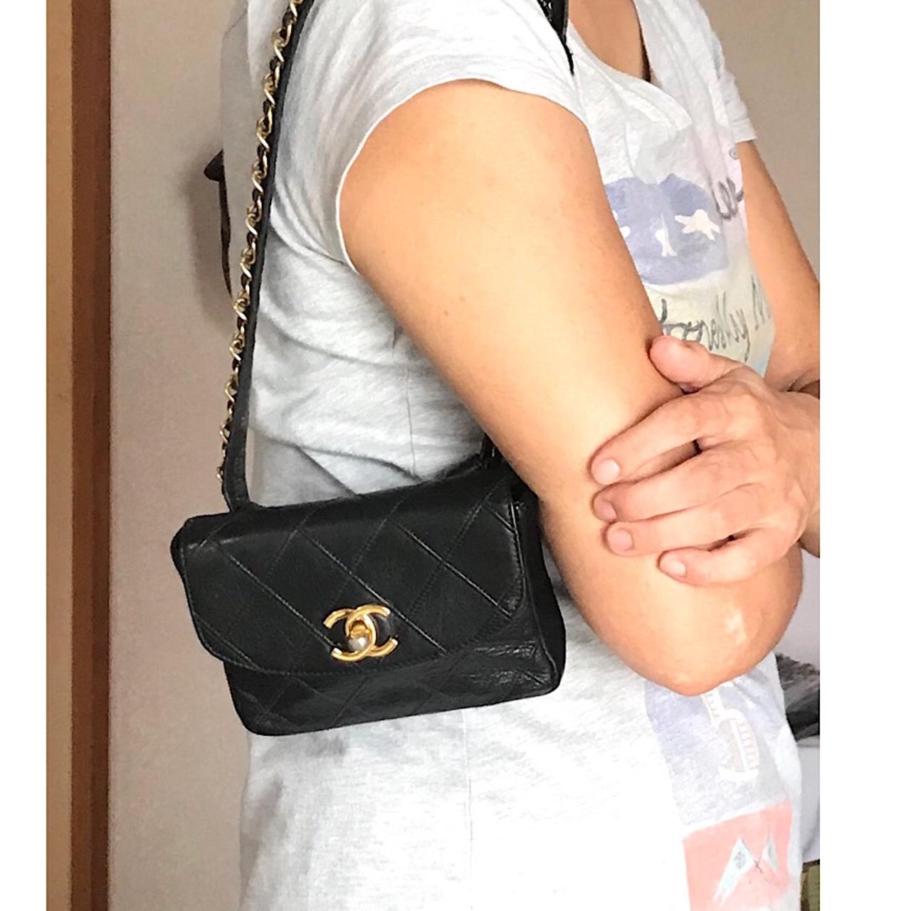 Chanel Vintage Black Leather Waist Purse, Fanny Pack With Golden Chain Belt  And Cc Closure Hock