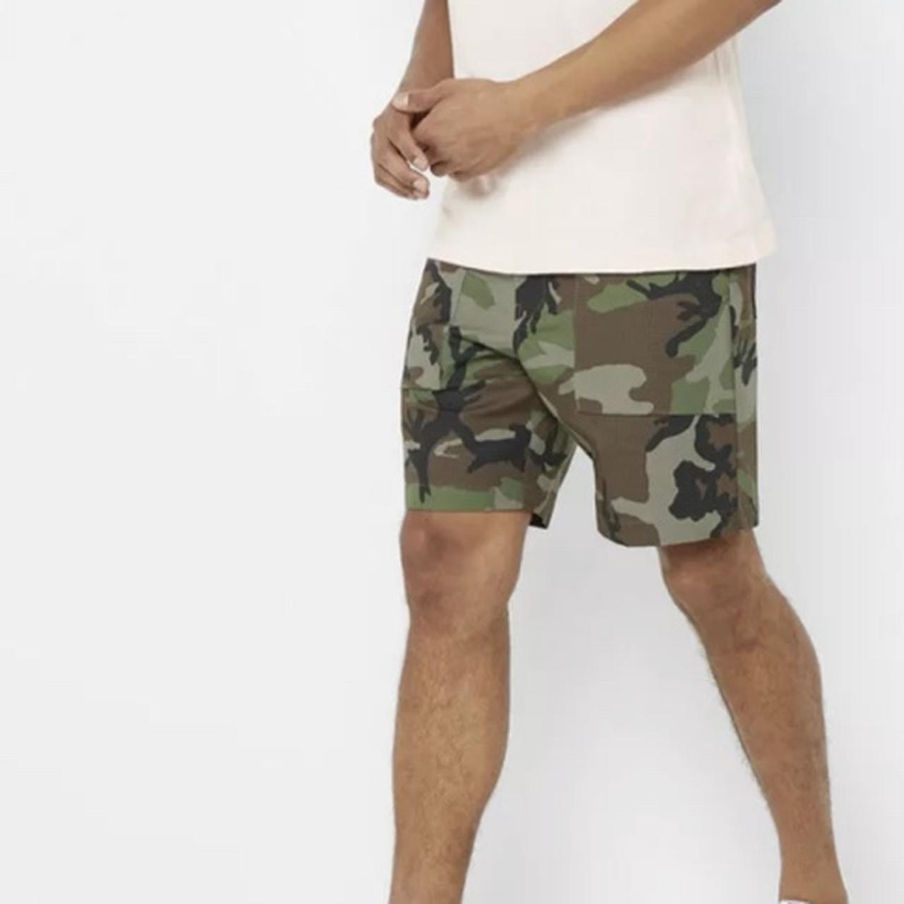 nike sb shorts camo