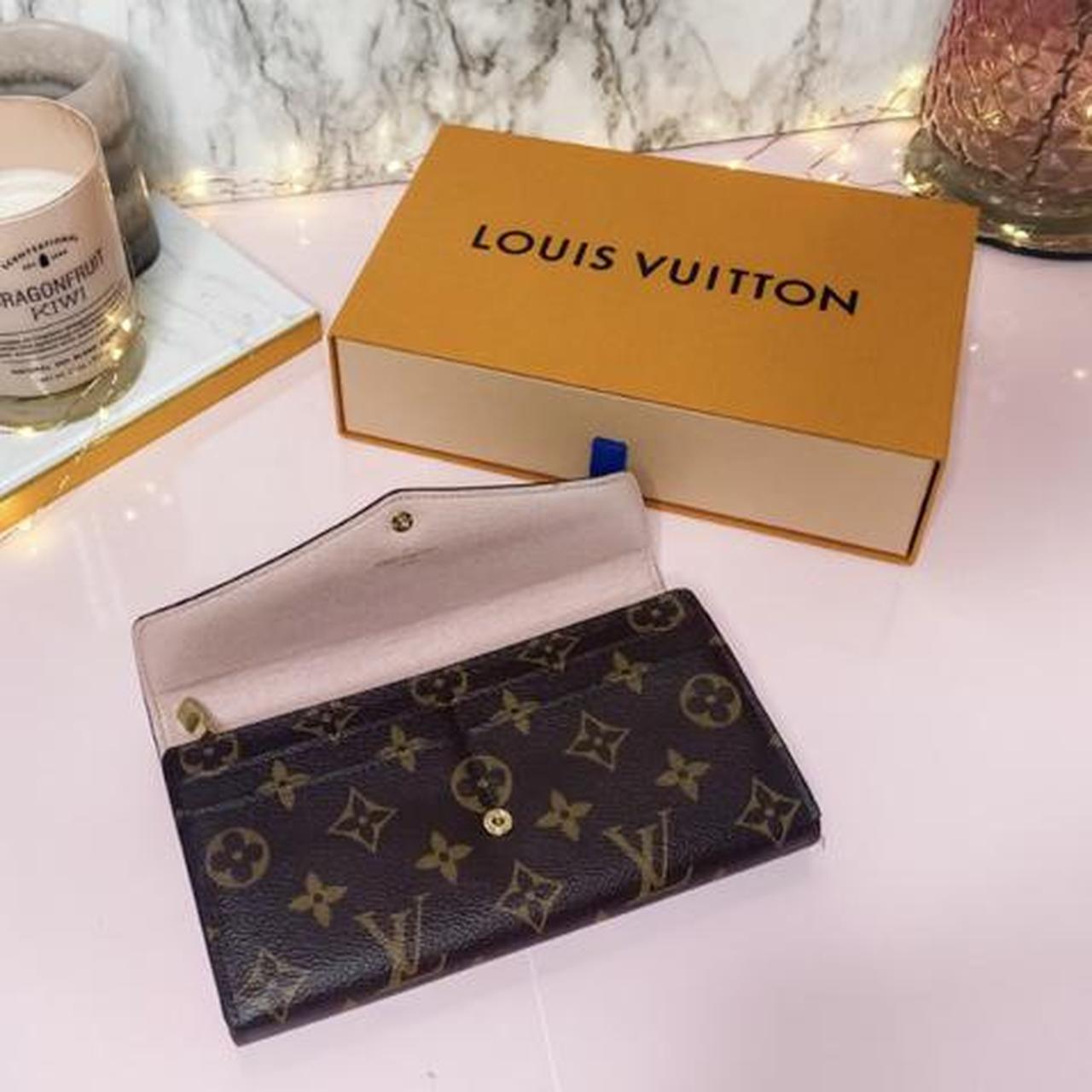 Louis Vuitton Beige Leather Monogram Vernis Sarah - Depop