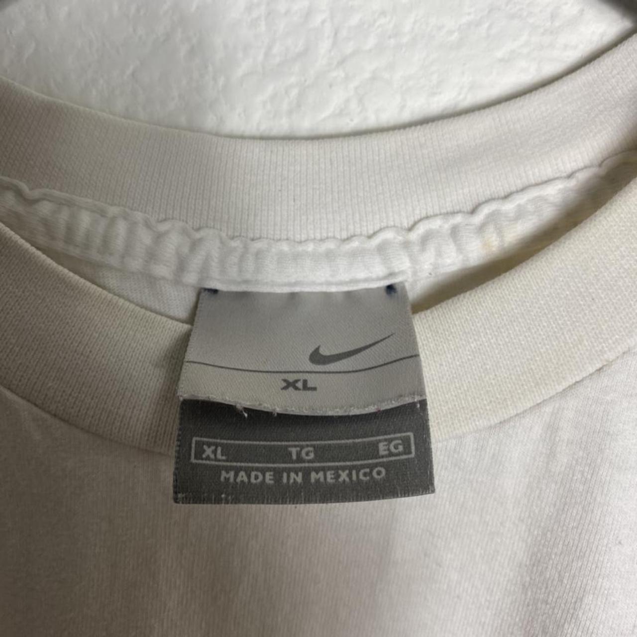 Nike Men's White T-shirt (2)
