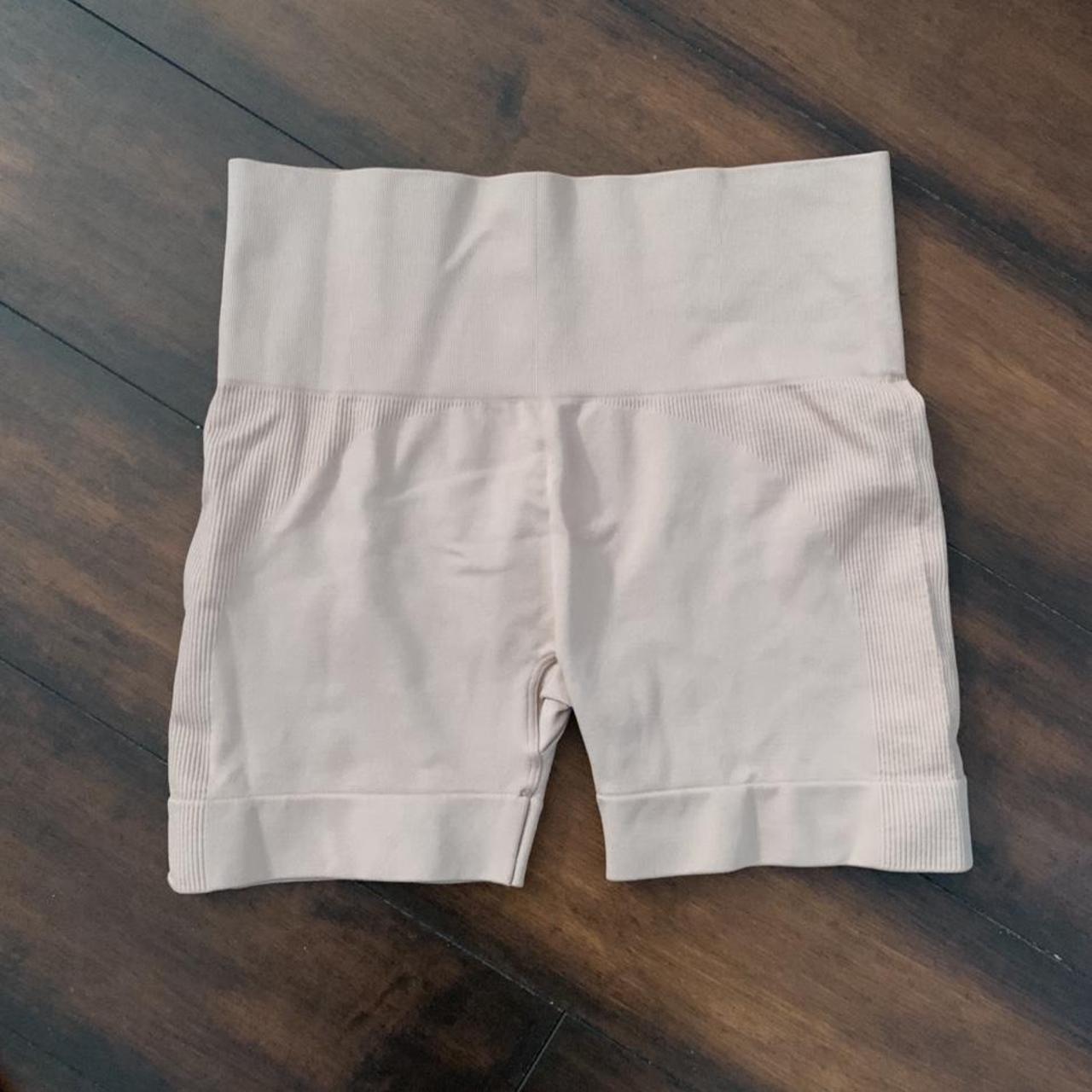 Set Women's Shorts | Depop