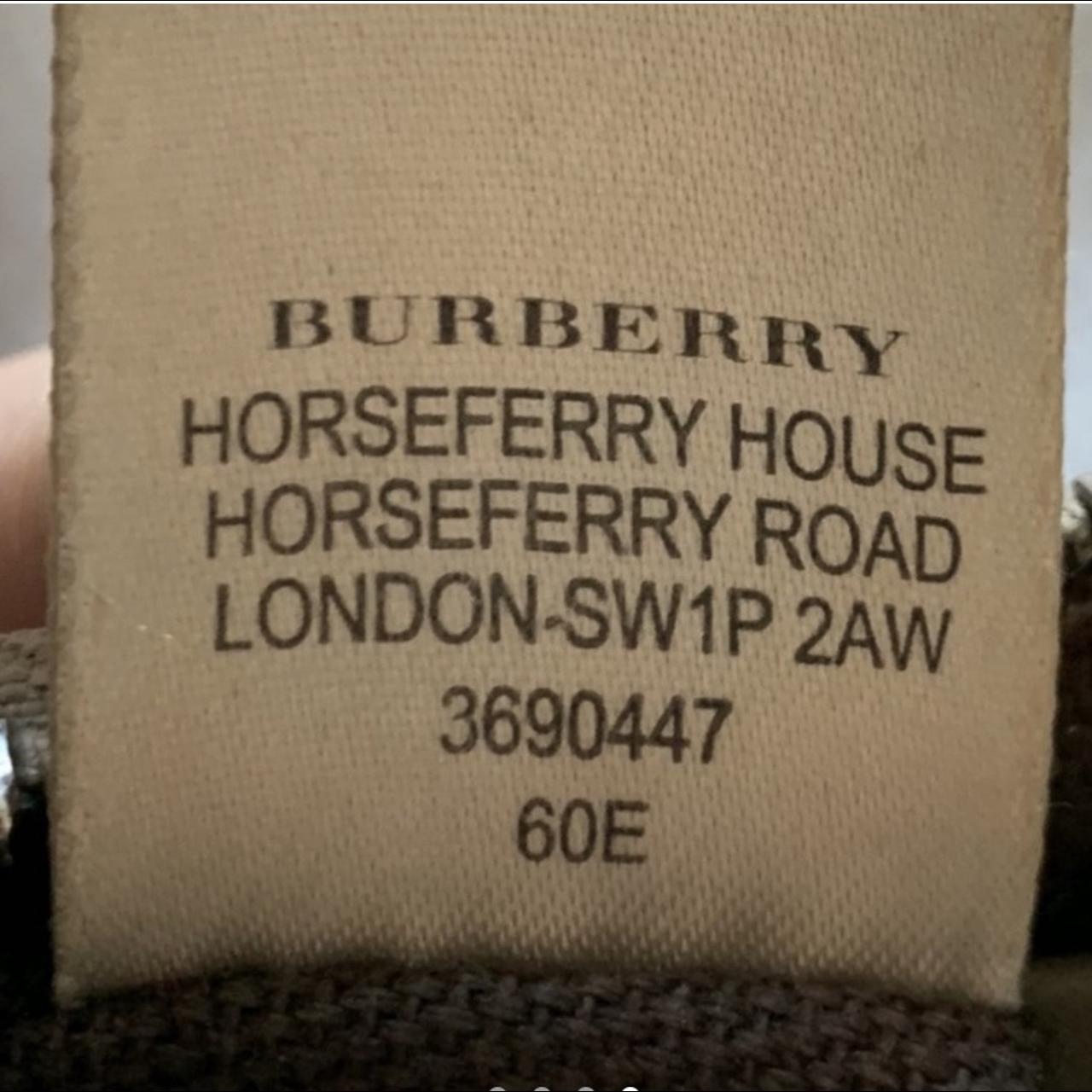 Authentic Burberry London Mini Pochette Good - Depop