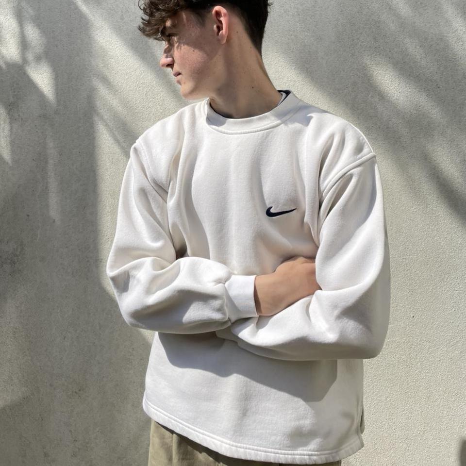 nike sweatshirt vintage cream