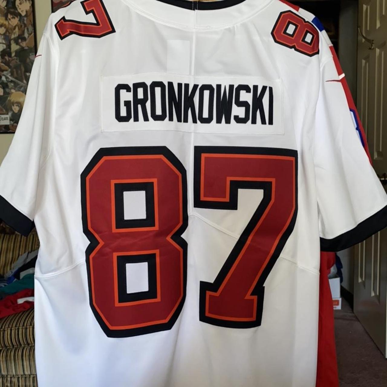 buccaneers gronkowski shirt