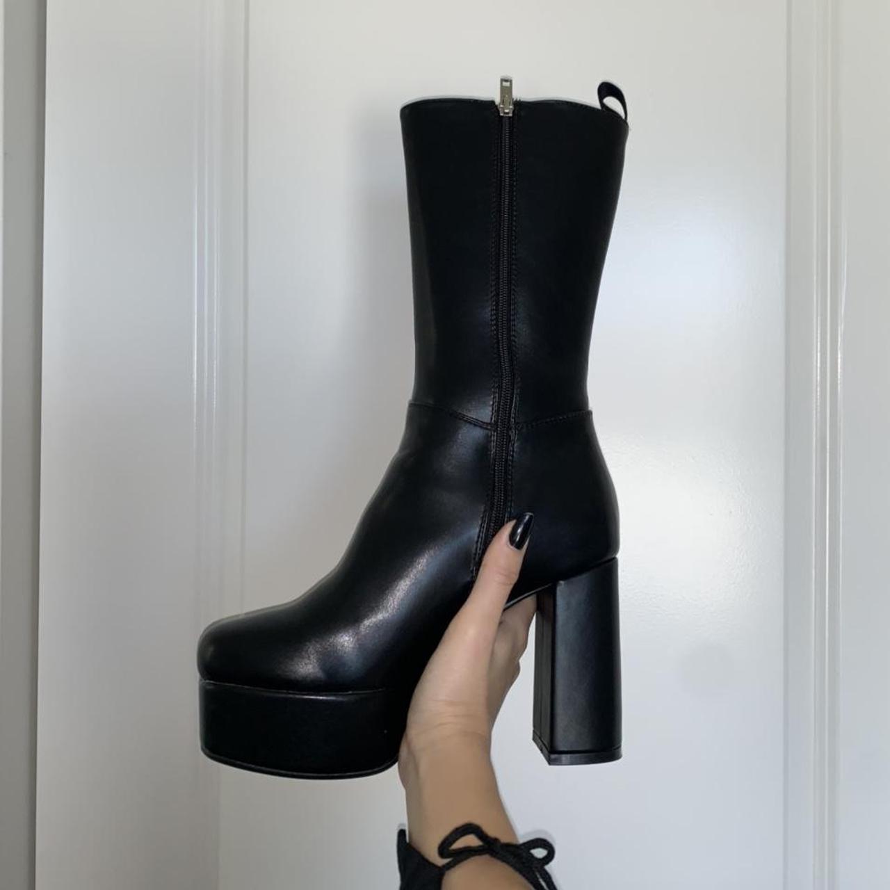 Women's Black Boots (3)