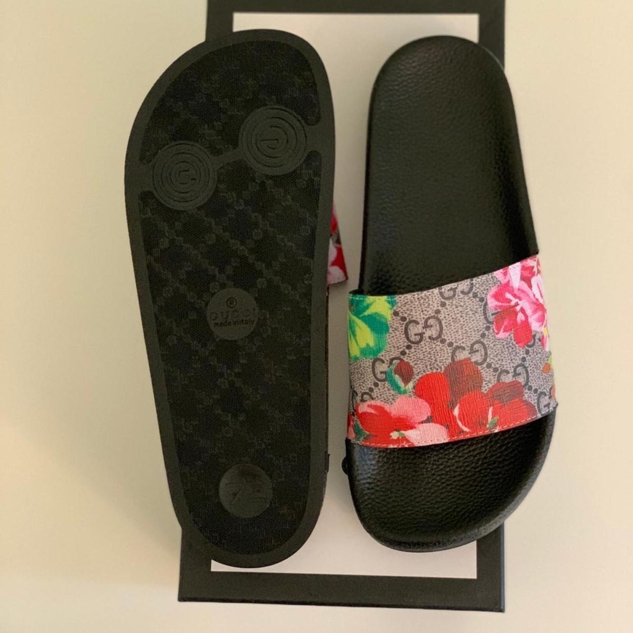 size 4 gucci sliders