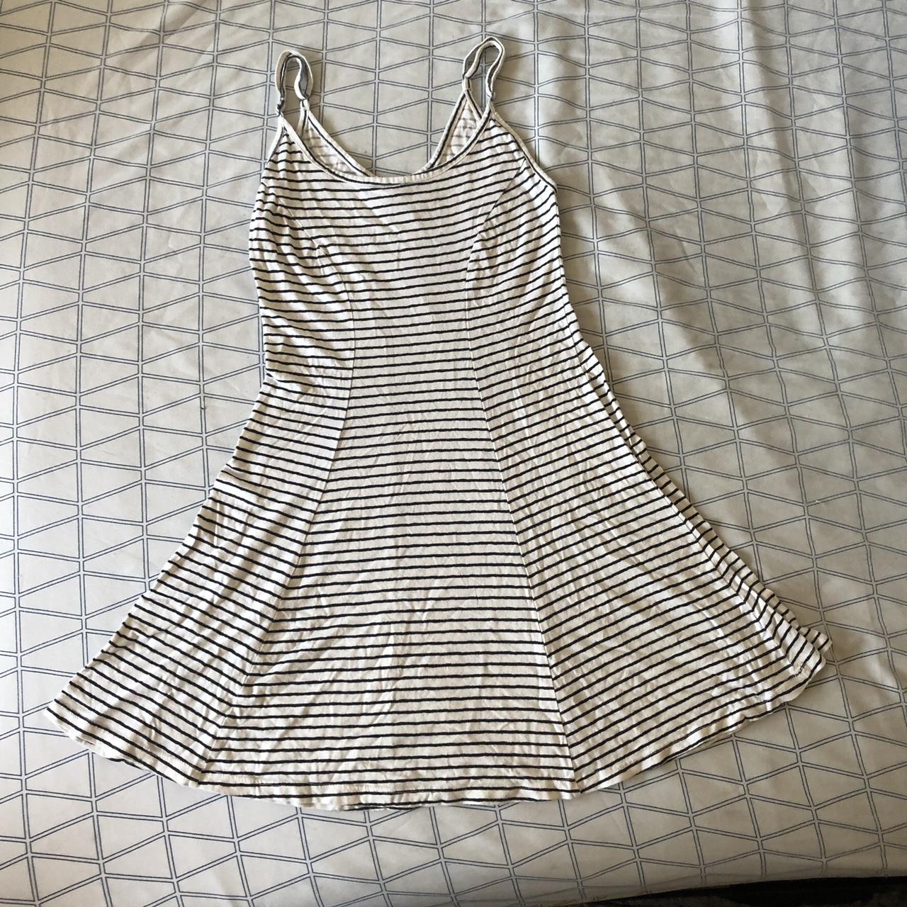 Black and white striped Billabong a-line dress!... - Depop