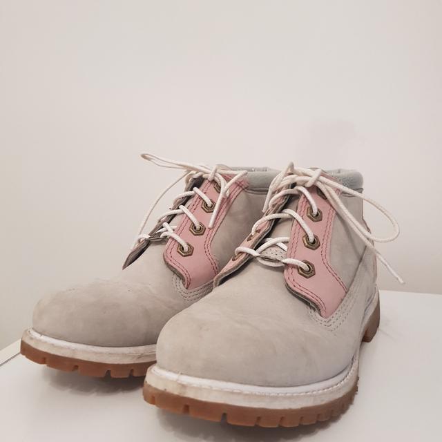 Grey and pink on sale timberlands