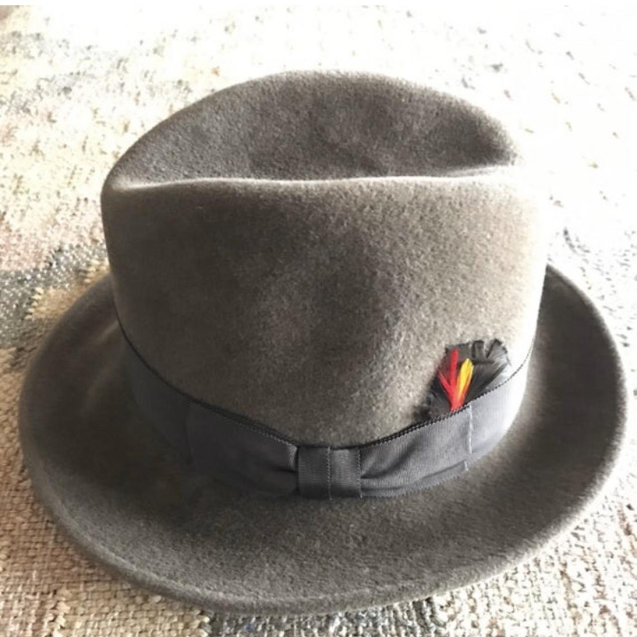 This vintage fedora is total perfection! Made