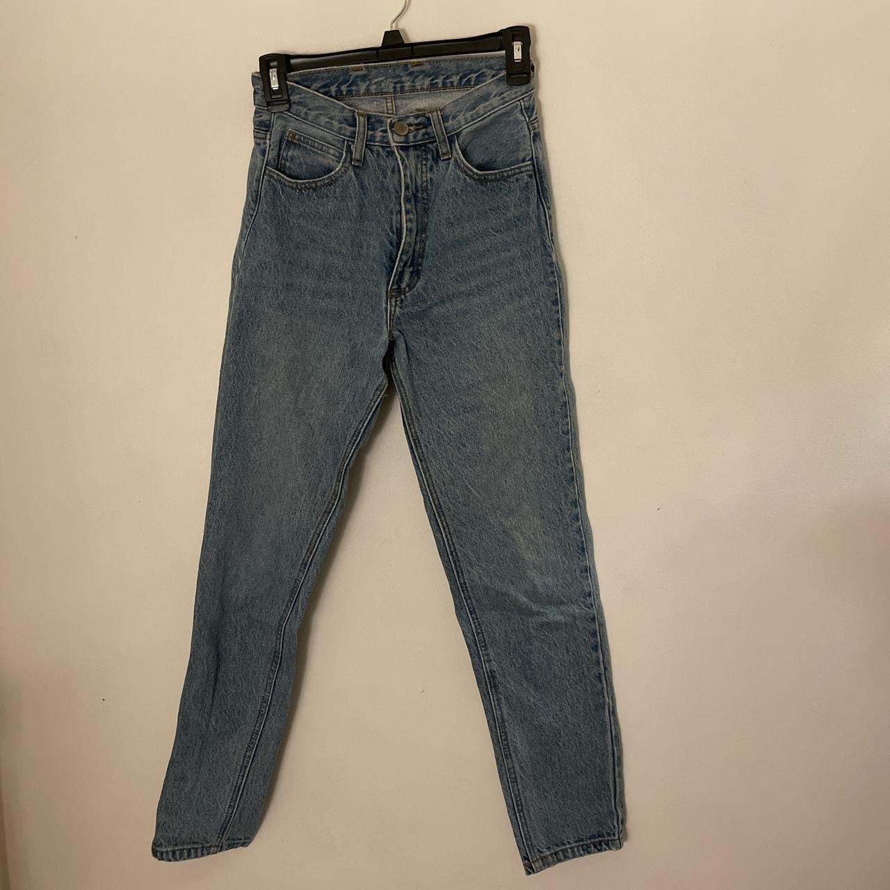 Brandy Melville/ J Galt jeans super cute fit like a 0 - Depop