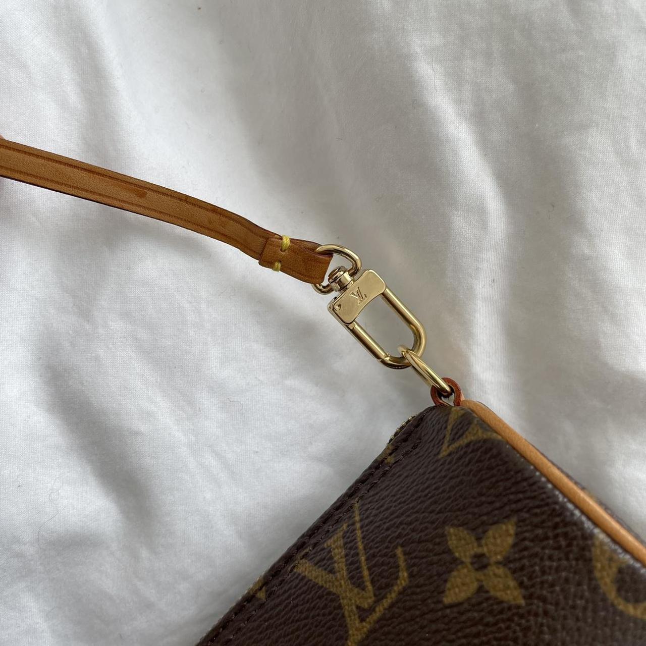 LOUIS VUITTON Mini Papillon Pochette Monogram – Finer Things Luxury Vintage
