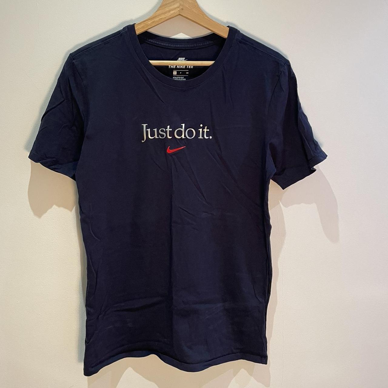 mens blue nike t shirt