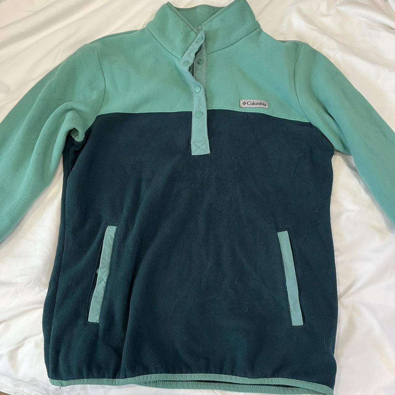 Columbia fleece 1 4 button up jacket super pretty. Depop