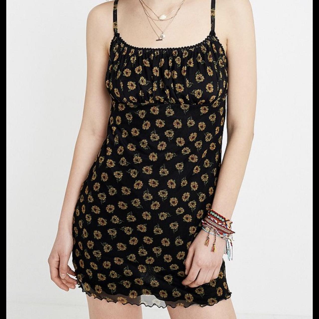 Urban outfitters 2024 sunflower dress