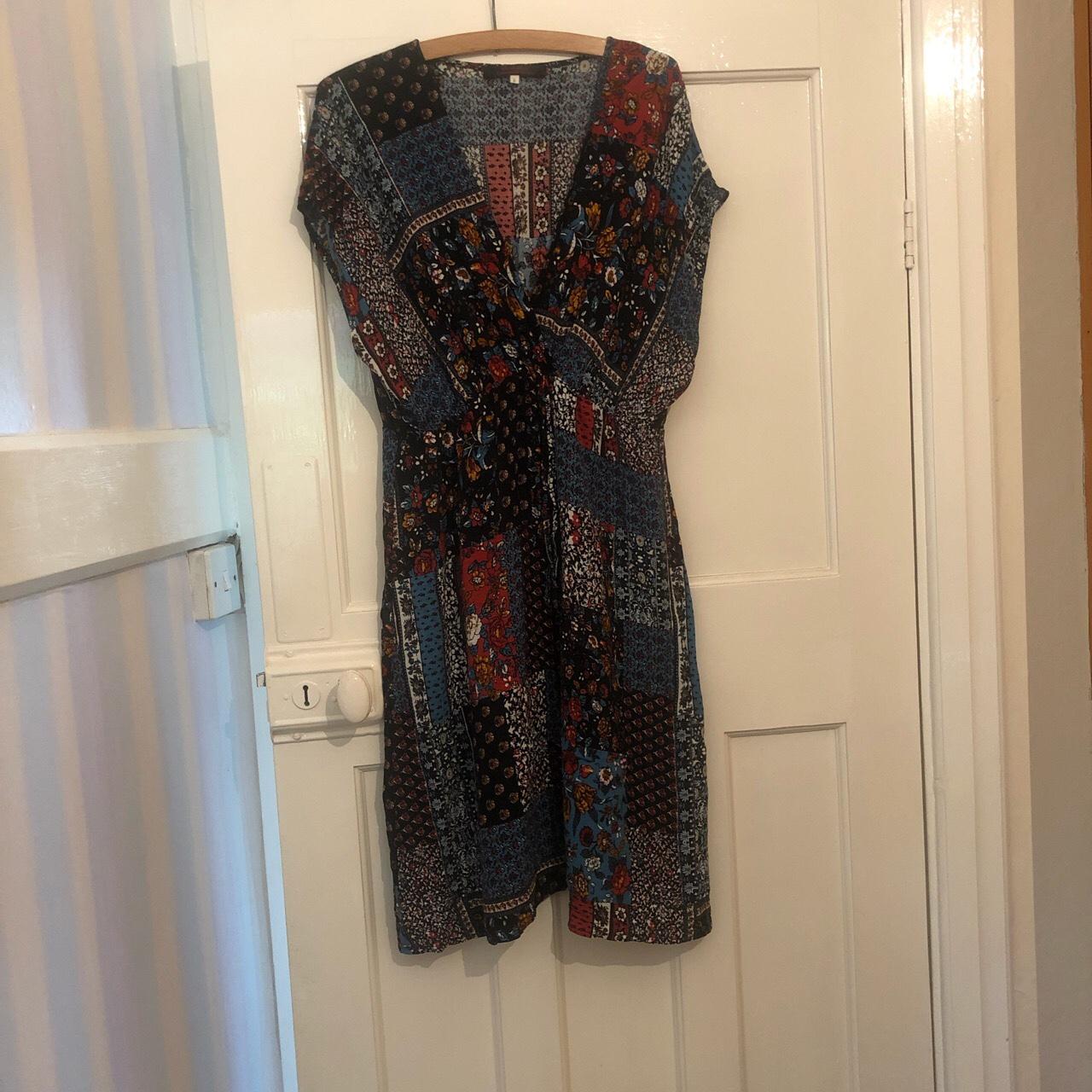 Beautiful Knee Length Floral Floaty Dress Beautiful Depop