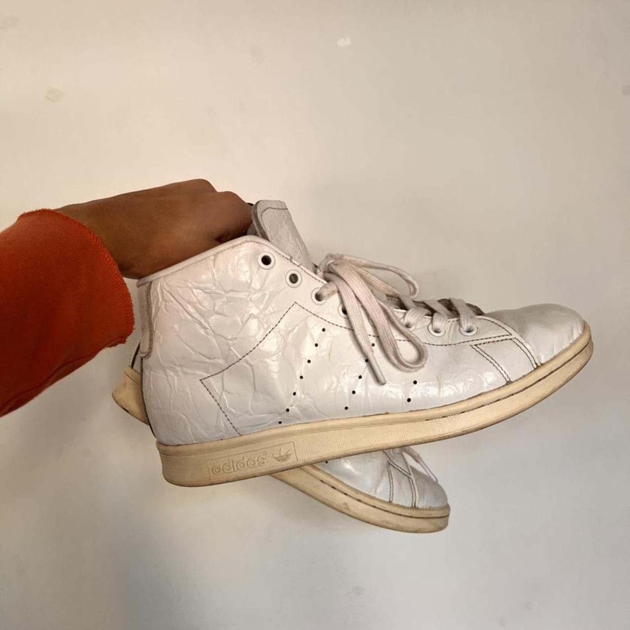 Adidas Stan smith mid high top rare trainers in... - Depop شماليه